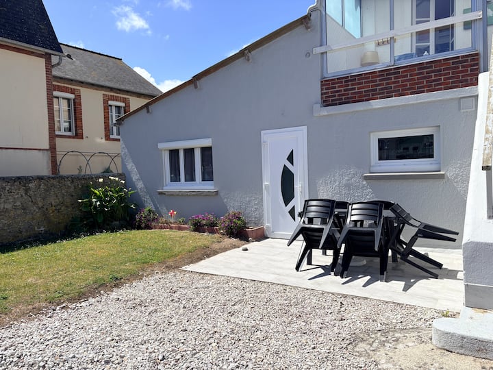 Les Gîtes De La Colo: Gîte Familial En Bord De Mer - Sainte-Mère-Église