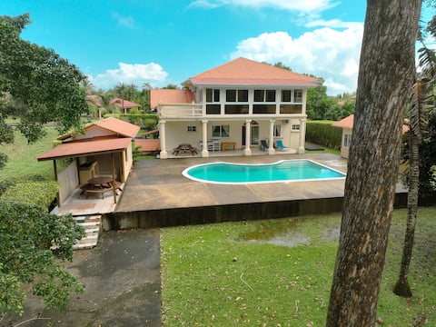 Summer House in Tela! Casa Trébol!