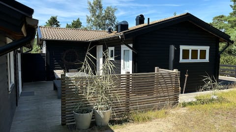 Cozy & newly-renovated summerhouse, 150 meters from the beach