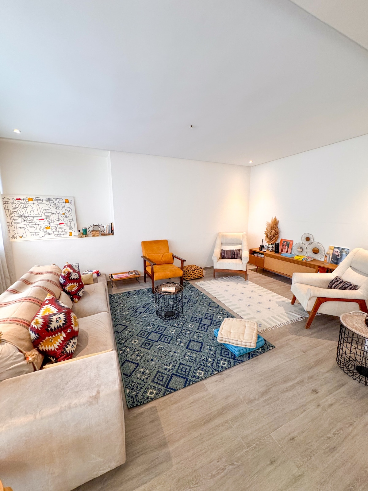 Apartment in Casablanca  493  2 bedrooms  2 beds  25 bathrooms - image 2