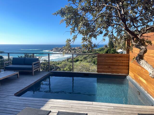 Barefoot Luxury Llandudno Beach Villa gallery image 4