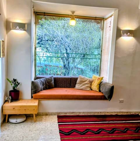 Charming Green-Surrounded house in kiryat tivon