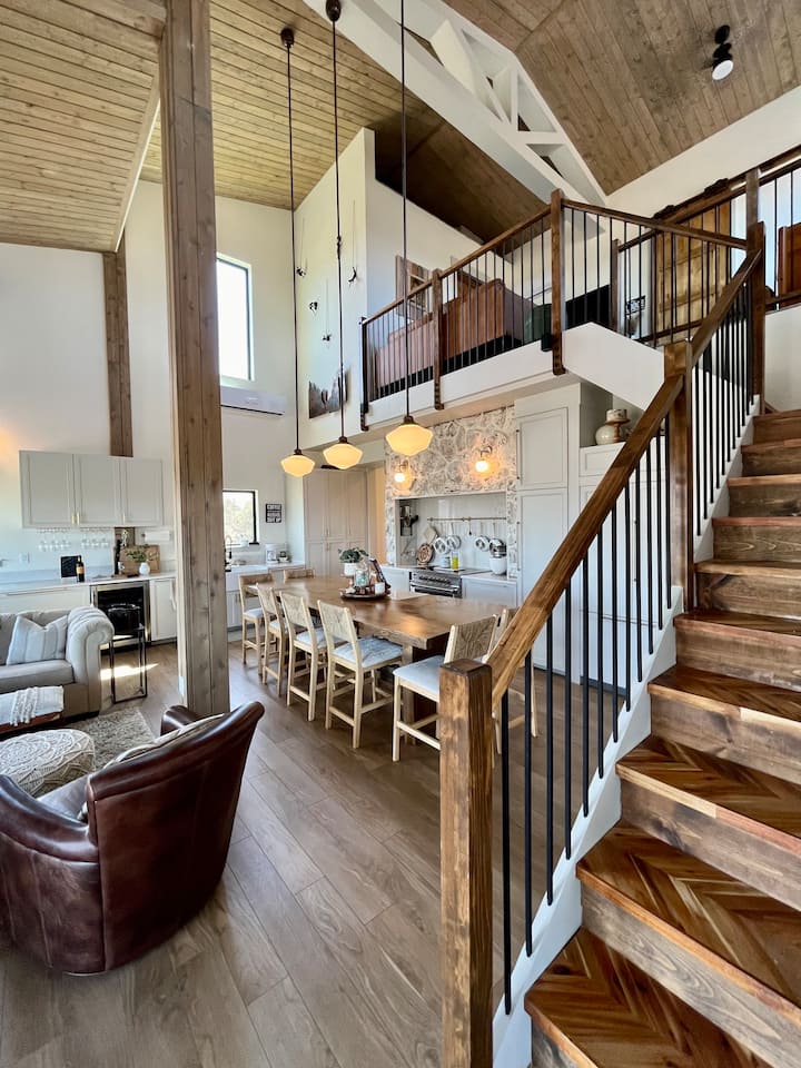 Barndominium Featured In Bend Home & Design - Redmond, OR