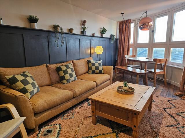 Rooftop Retreat gallery image 5