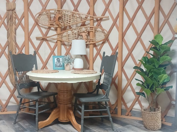 The Cozy Forest Yurt - Ontario