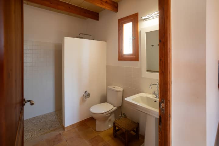 საძინებელი 4