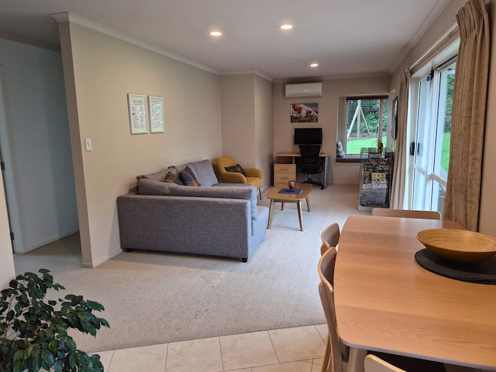 Westridge Stay
2 Bed Guesthouse Pool & Spa Access - Tauranga