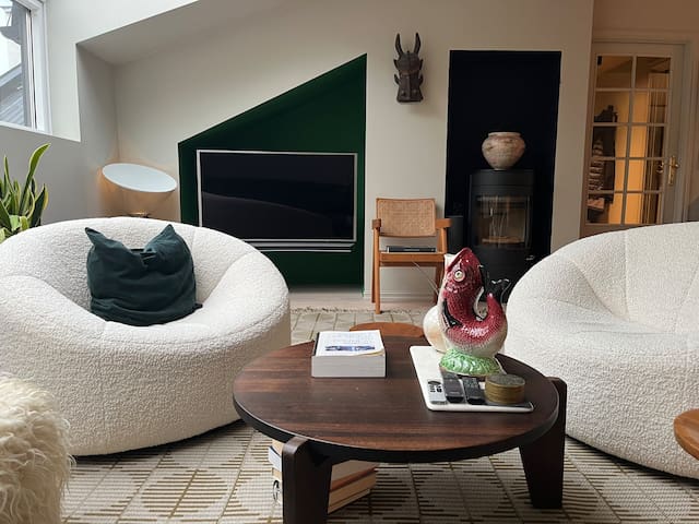 Super central luxurious home by botanical gardens