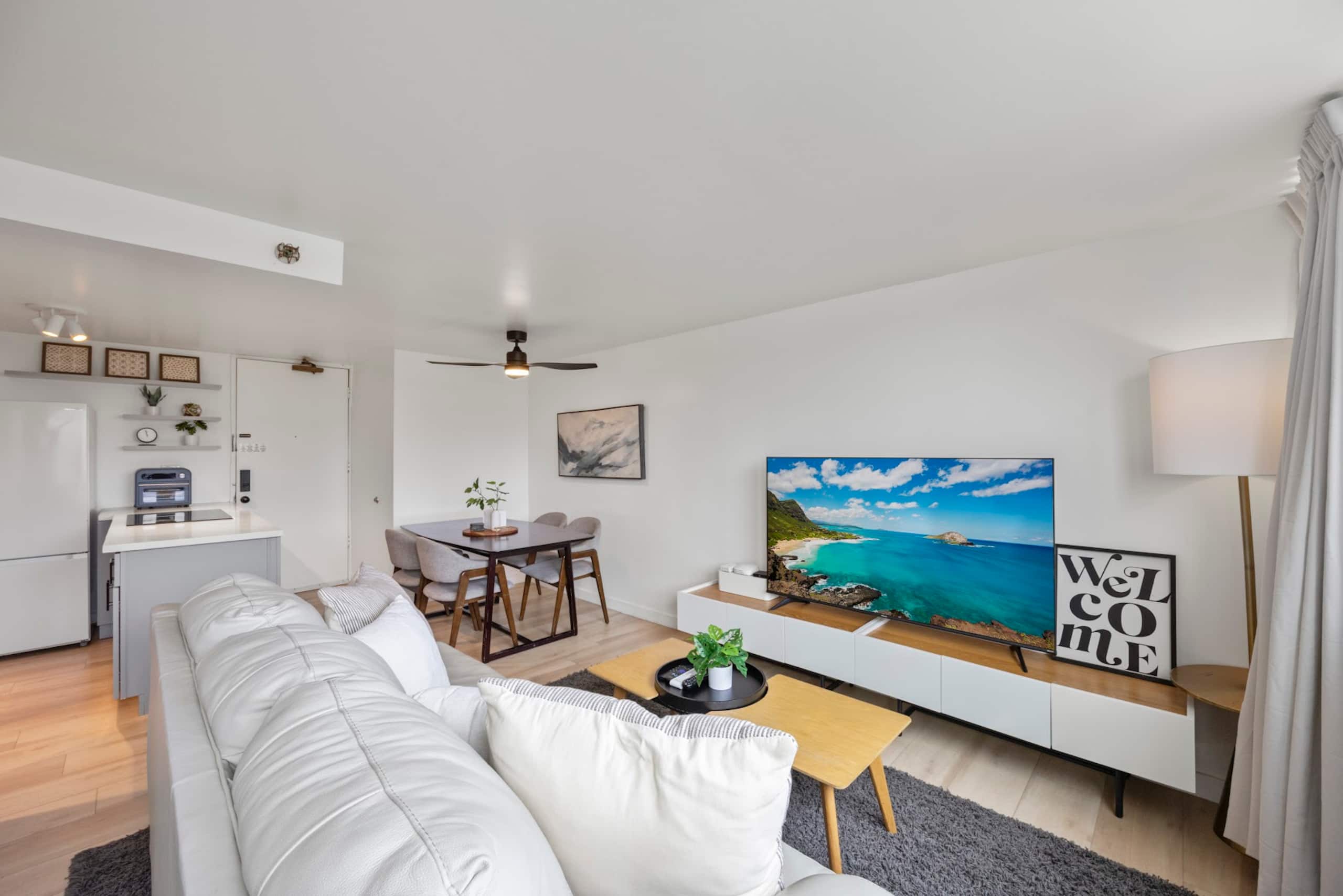 Condo in Honolulu · ★4.96 · 1 bedroom · 5 beds · 1 private bath - Image 7