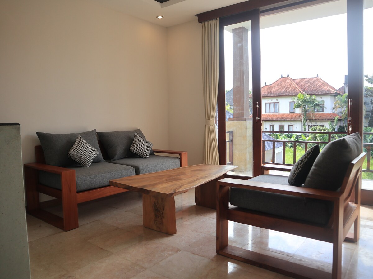 Serviced apartment in Ubud · ★4.53 · 1 bedroom · 1 bed · 1 bath, Airbnb сравним