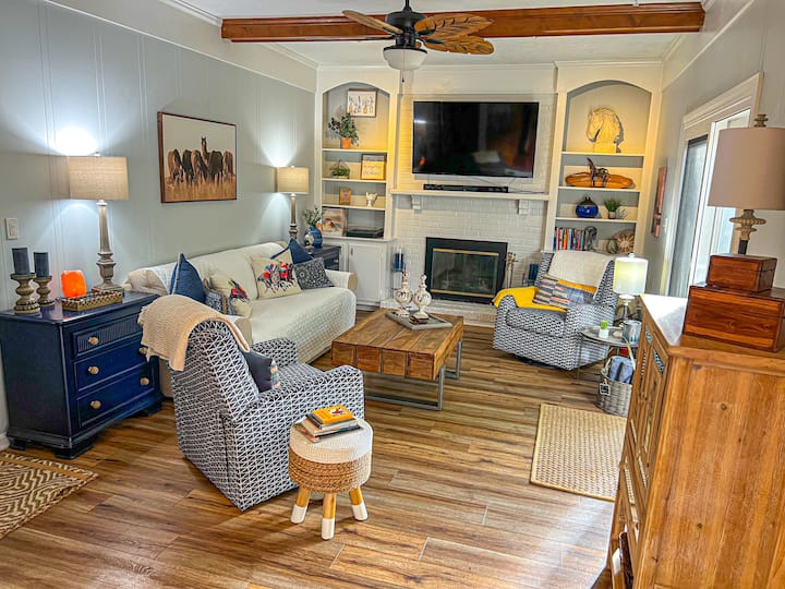Home Away From Home W/ Full Gym, Hot Tub, & Sauna - Murray Hill, KY