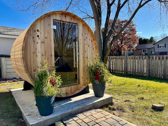 Paradise Pool, Sauna, Arcade, FirePit by Lux Life