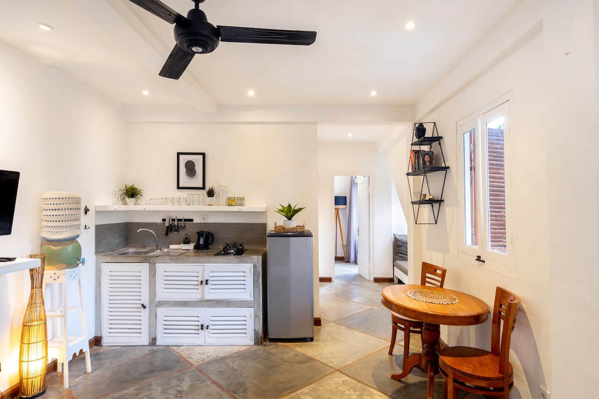 Rental unit in Kuta Utara · ★4.62 · 1 bedroom · 1 bed · 1 bath，Airbnb 可比房源