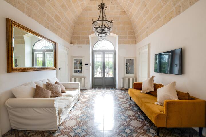 Antique Villa Rosa – 3 bed, 2 bath, pool, aircon gallery image 3