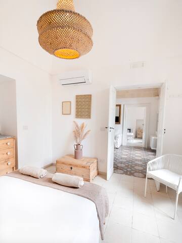 Antique Villa Rosa – 3 bed, 2 bath, pool, aircon gallery image 4