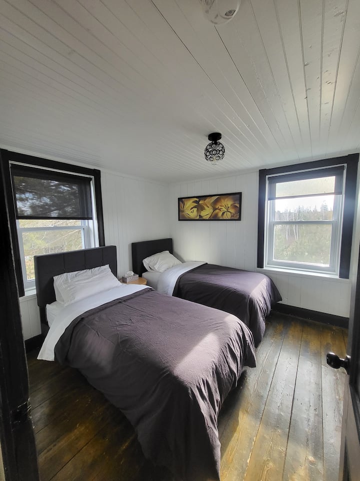 საძინებელი 4