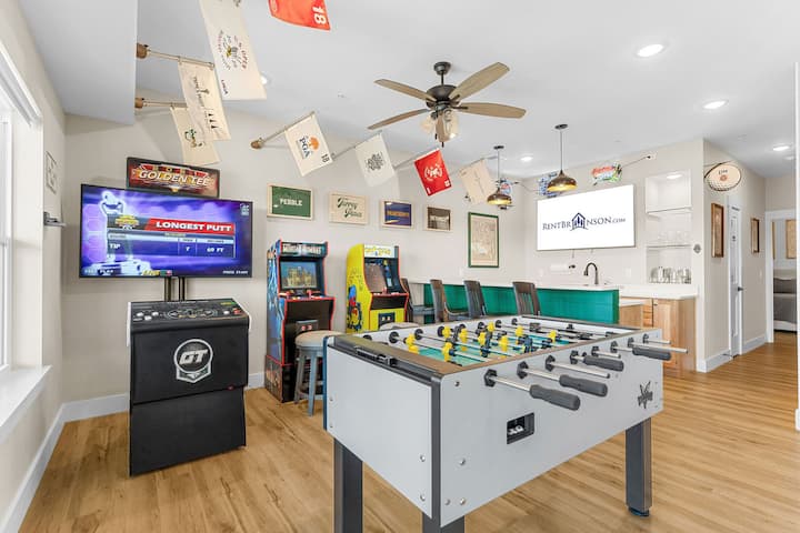 Ultimate Gameroom_putting Green_pvt Hottub_freetix - Branson, MO