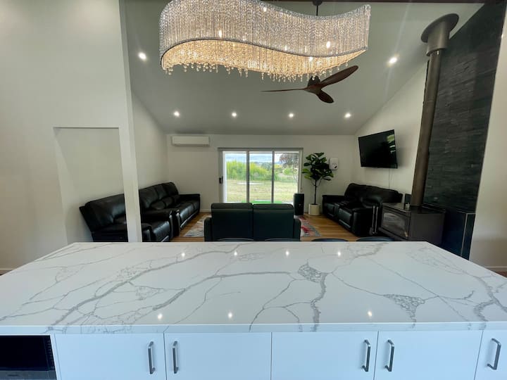 Beautiful 5br Farmhouse 15 Min From Canberra Cbd - Canberra