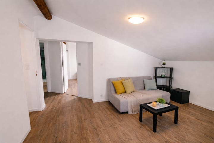Appartement Avec Terrasse, Vue Montagnes Et Mer - Cerbère