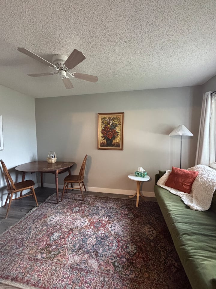 Private 1 Bedroom Suite. - Kearney, NE