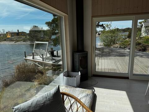 Top performing Airbnb: Private Island in the Archipelago | Boat Included in Oskarshamn
