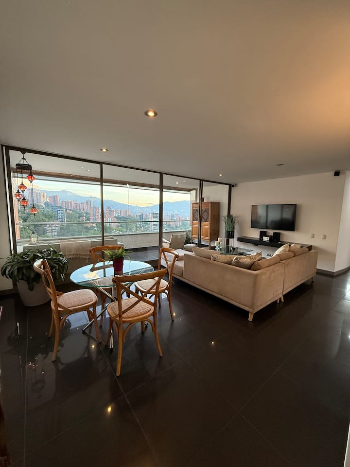 Luxury Apt El Poblado | View | Near Provenza - Medellín