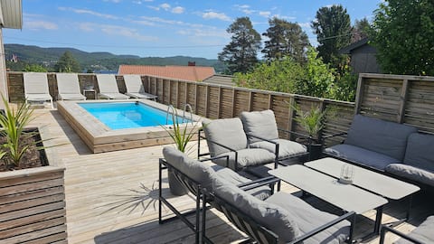 Large house - Heated pool - Sunny property - Near the beach