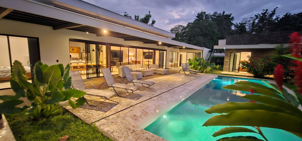 La Fortuna Vacation Rentals managed Airbnb listing 2