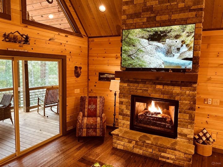Creekside Serenity-peaceful Cabin On Over 2 Acres - Blue Ridge, GA
