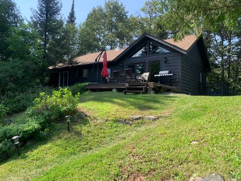 Lake Temagami Waterfront Cottage