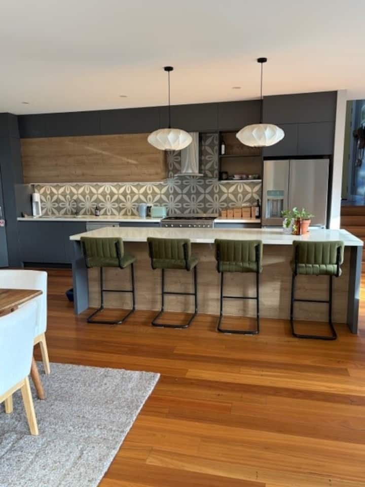 Lennox Head Tree House With Woodfire Heater & Pool - Lennox Head