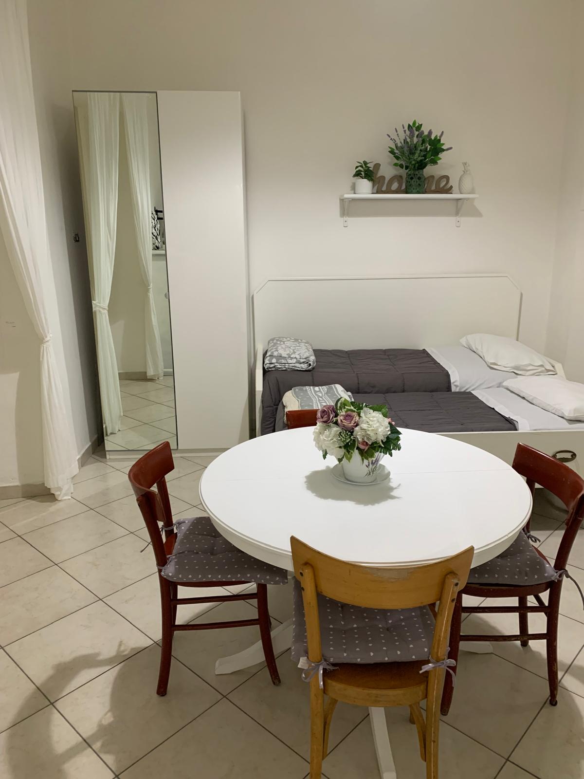 Popular Airbnb listing: Miriam's vacation home in the historic center of Naples in Napoli