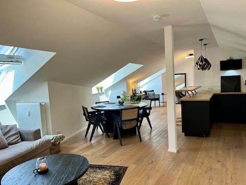 Andrea's Superior Suite No. 10 Luxurious Massage Chair