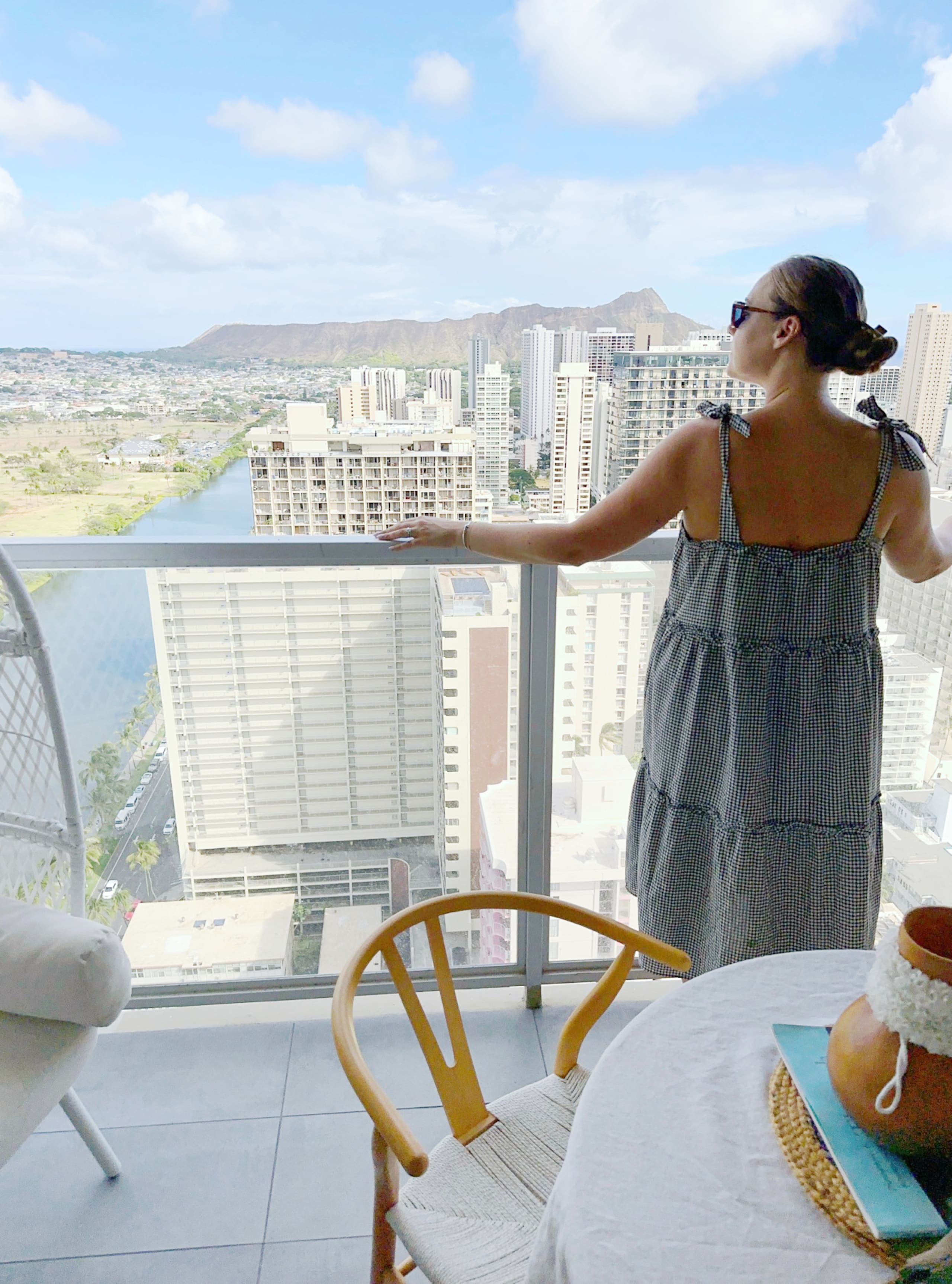 Condo in Honolulu · ★4.94 · Studio · 1 bed · 1 private bath - Image 19