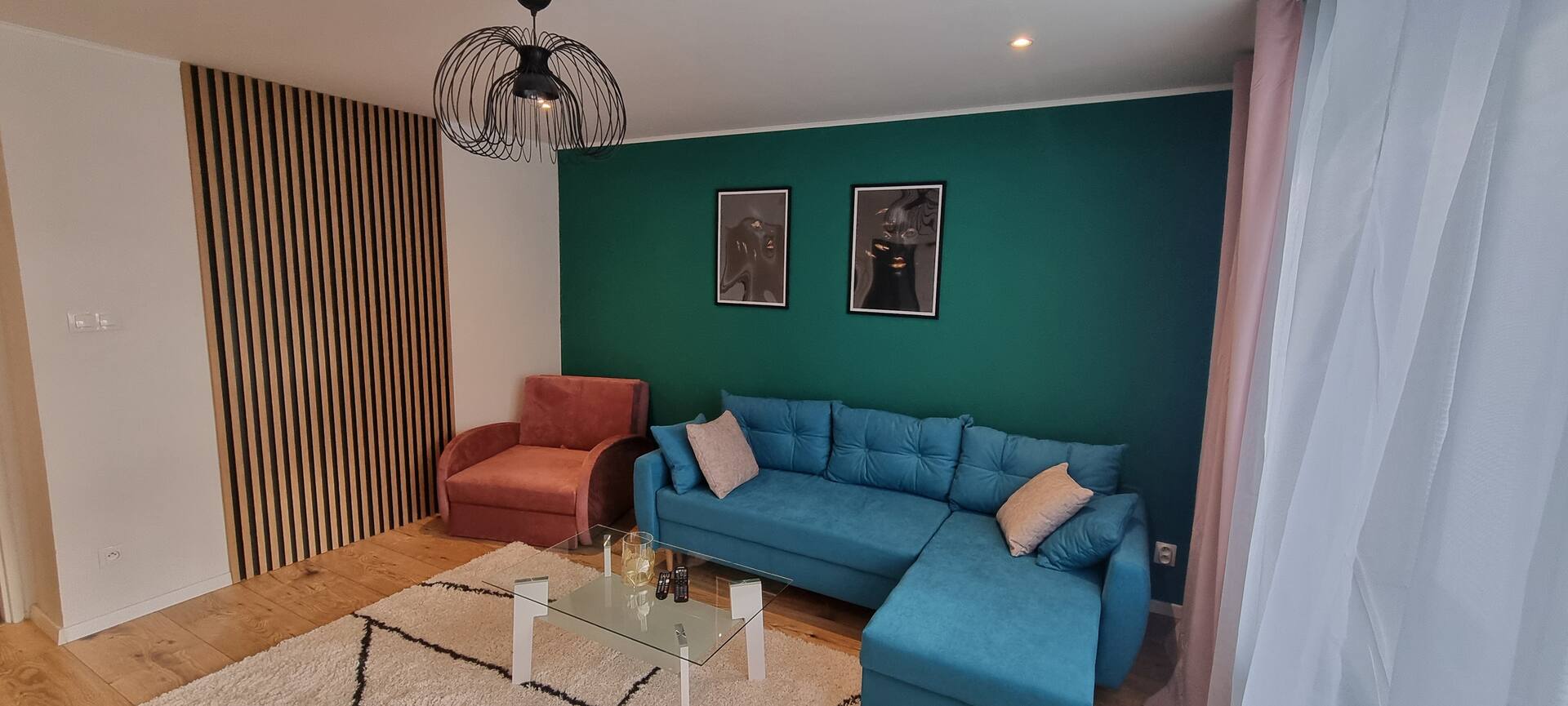 Beautiful apartment in the wider city center of KNM