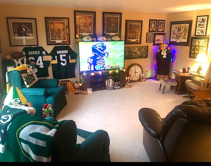 Titletown Usa 🇺🇸 
1 Bedroom Near Lambeau Field - Green Bay, WI