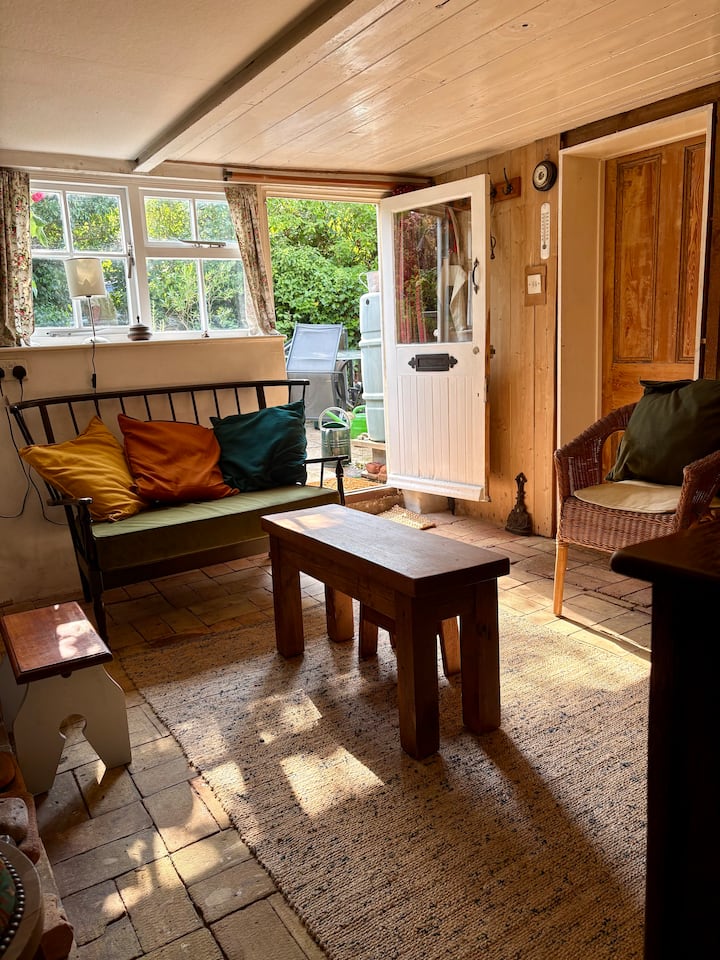 Cute Cottage In A Quiet Village - Dunwich