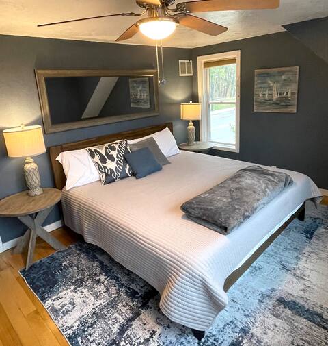 Heart of Egg Harbor 4 Bedroom Home. Harbor Cottage