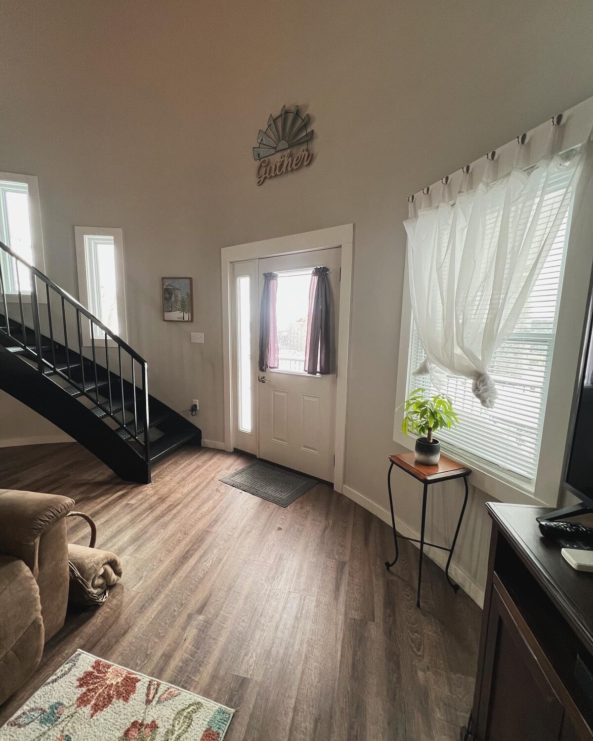 Converted grain bin guest house on Katy Trail. - Barns for Rent in  Rhineland, Missouri, United States - Airbnb