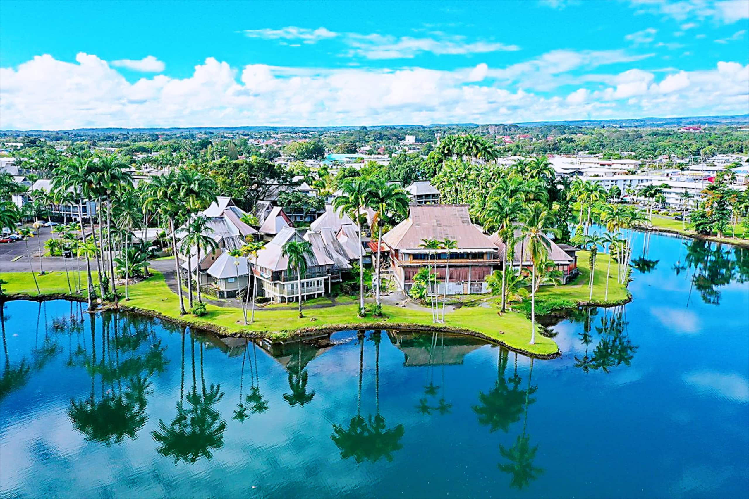 Condo in Hilo · ★4.87 · 2 bedrooms · 4 beds · 1 private bath - Image 1