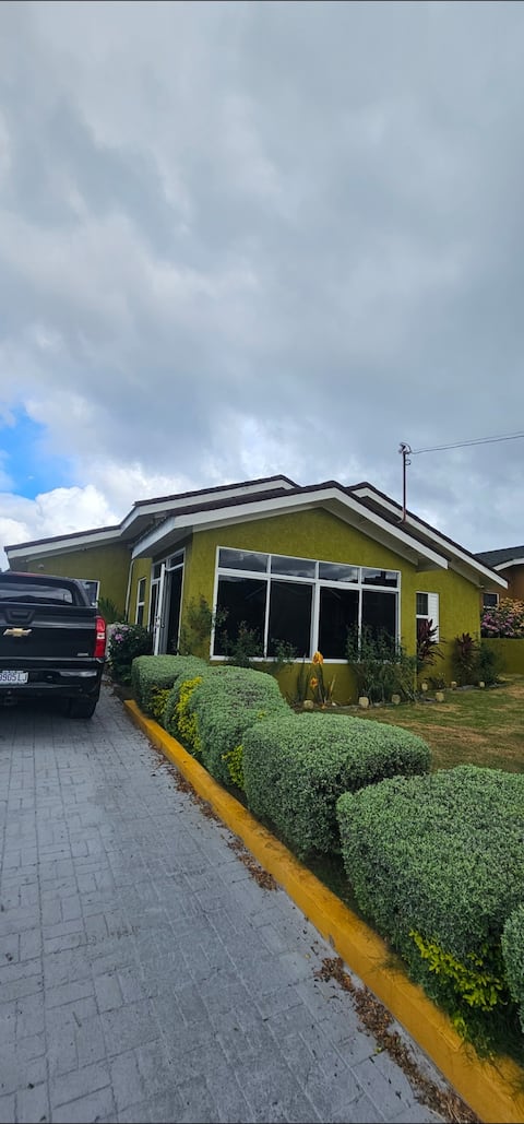 Villa Chateau 3 bed 3 bath in Stonebrook Manor