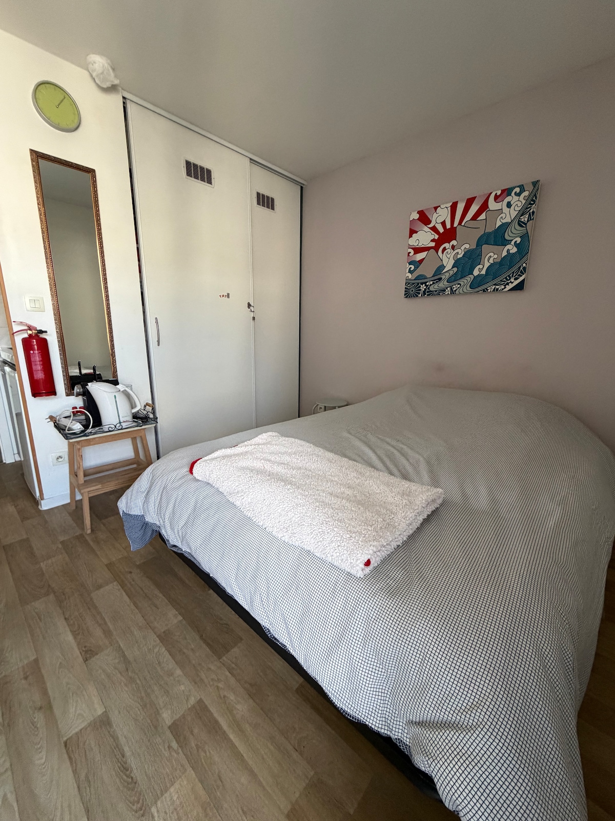 Top Airbnb: Studio near train station with balcony in Koenigshoffen