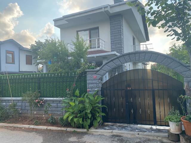 Şile kumbaba’da Müstakil ( VİLLA )