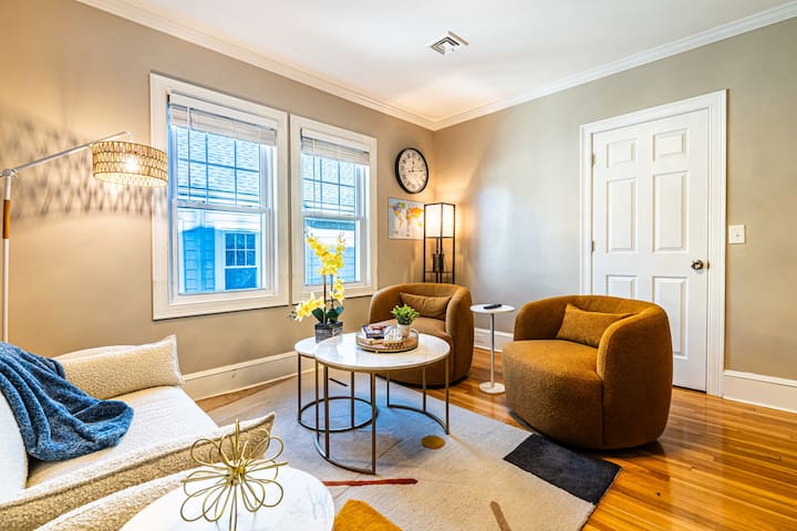 Home-like 4BR-3BA Apt | Near Ashmont Station (New)