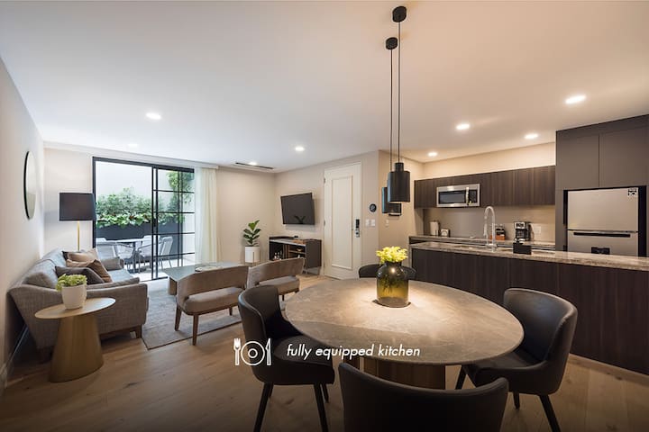 Condesa Gorgeous Ste Live/Work 2BD/2BA 4 PAX