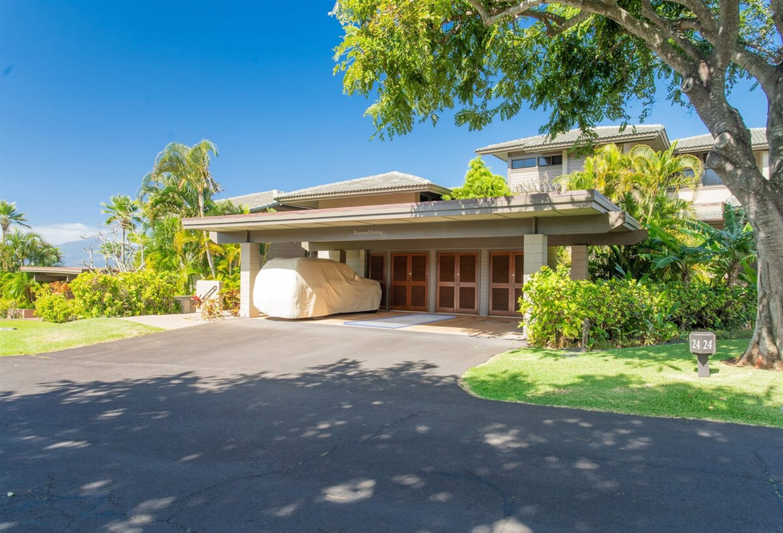 Villa in Lahaina · ★4.9 · 1 bedroom · 2 beds · 2 baths - Image 45