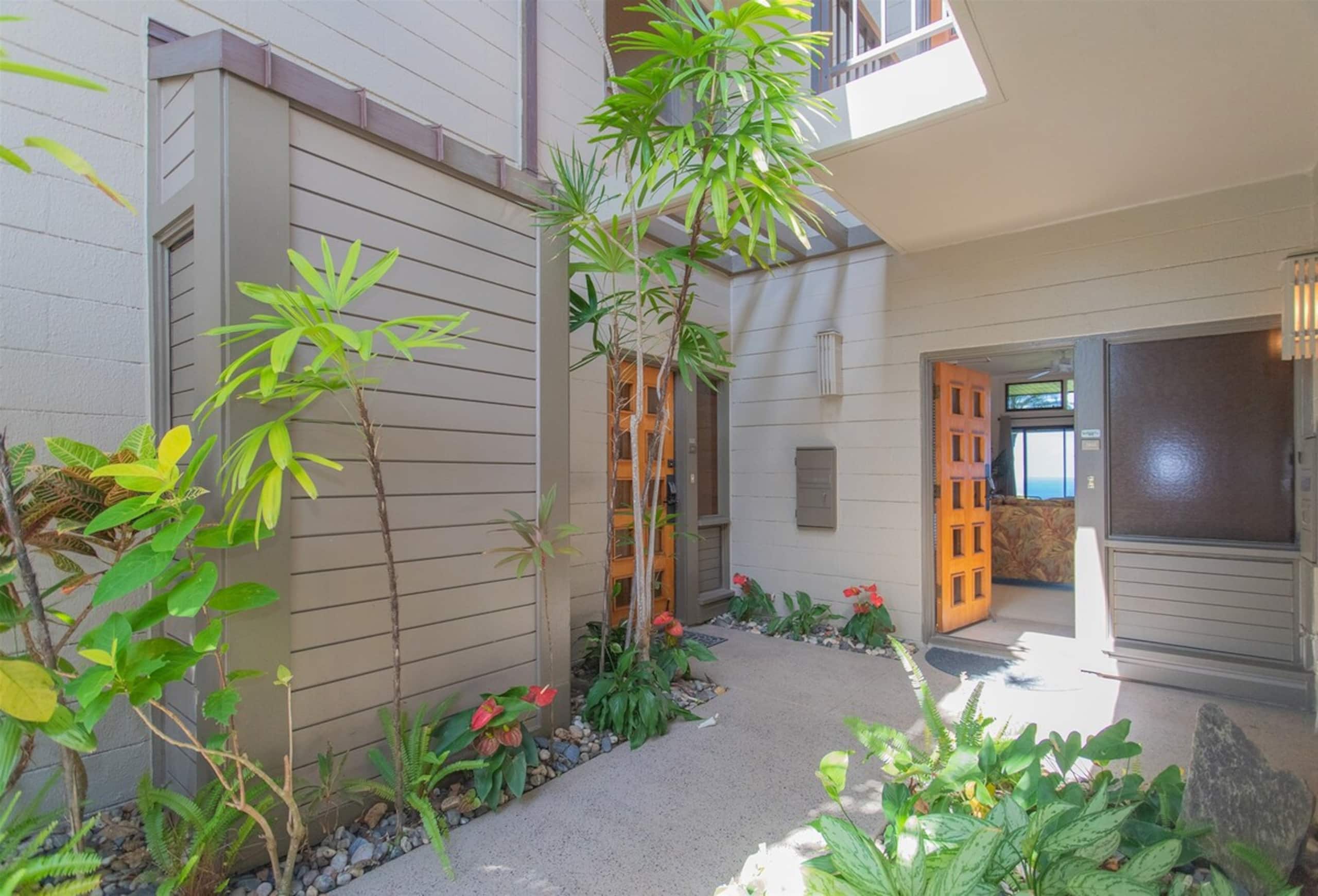 Villa in Lahaina · ★4.9 · 1 bedroom · 2 beds · 2 baths - Image 44