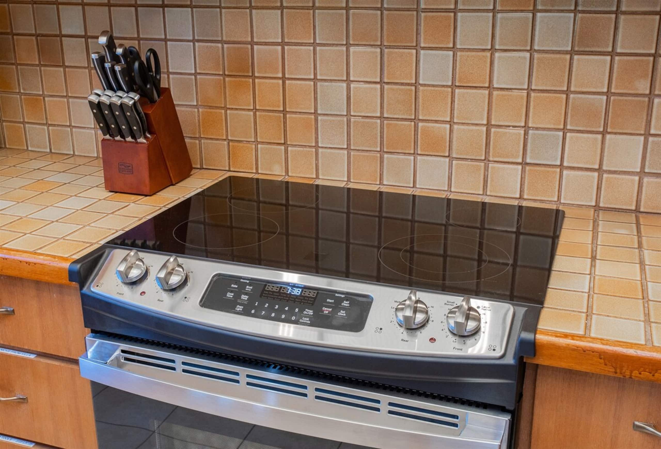 Villa in Lahaina · ★4.9 · 1 bedroom · 2 beds · 2 baths - Image 22