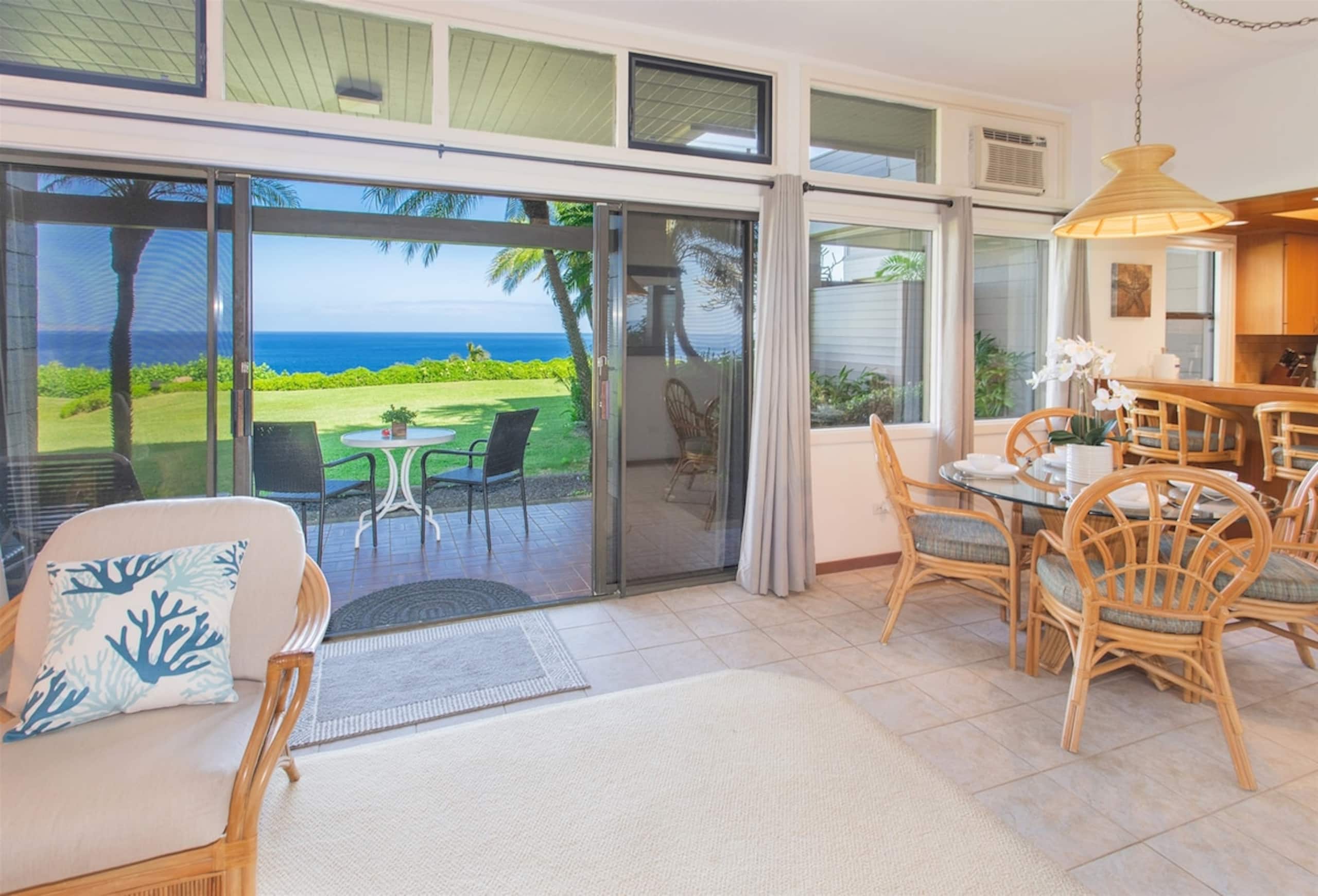 Villa in Lahaina · ★4.9 · 1 bedroom · 2 beds · 2 baths - Image 4