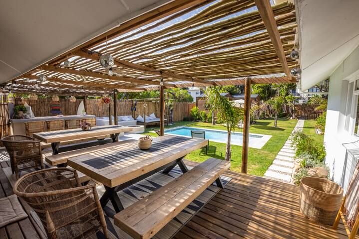 Beach house in Table View